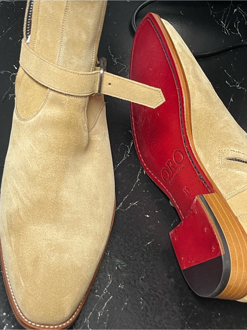 Men's Beige Suede Chukka Boots with Red Sole